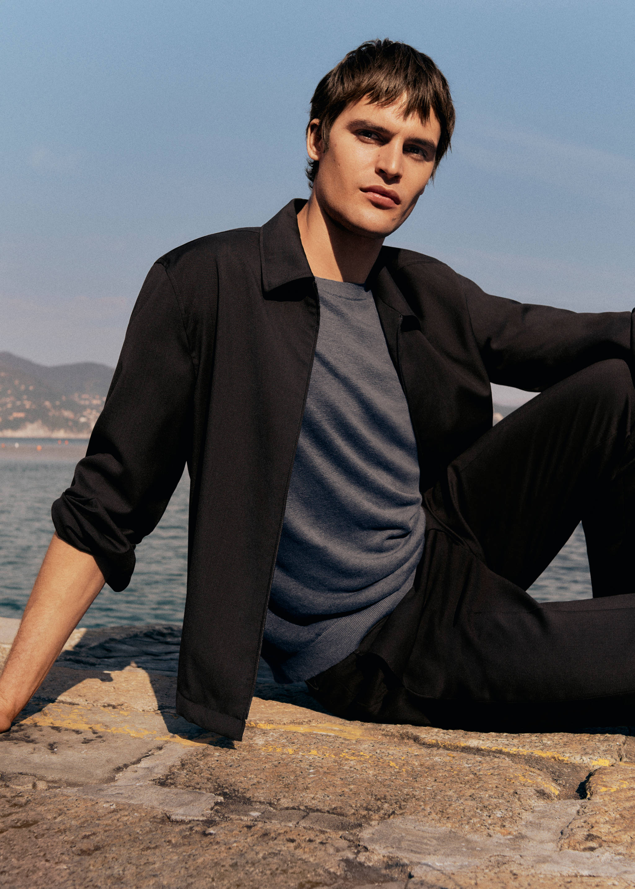 Cold wool jacket with shirt collar - Details of the article 3