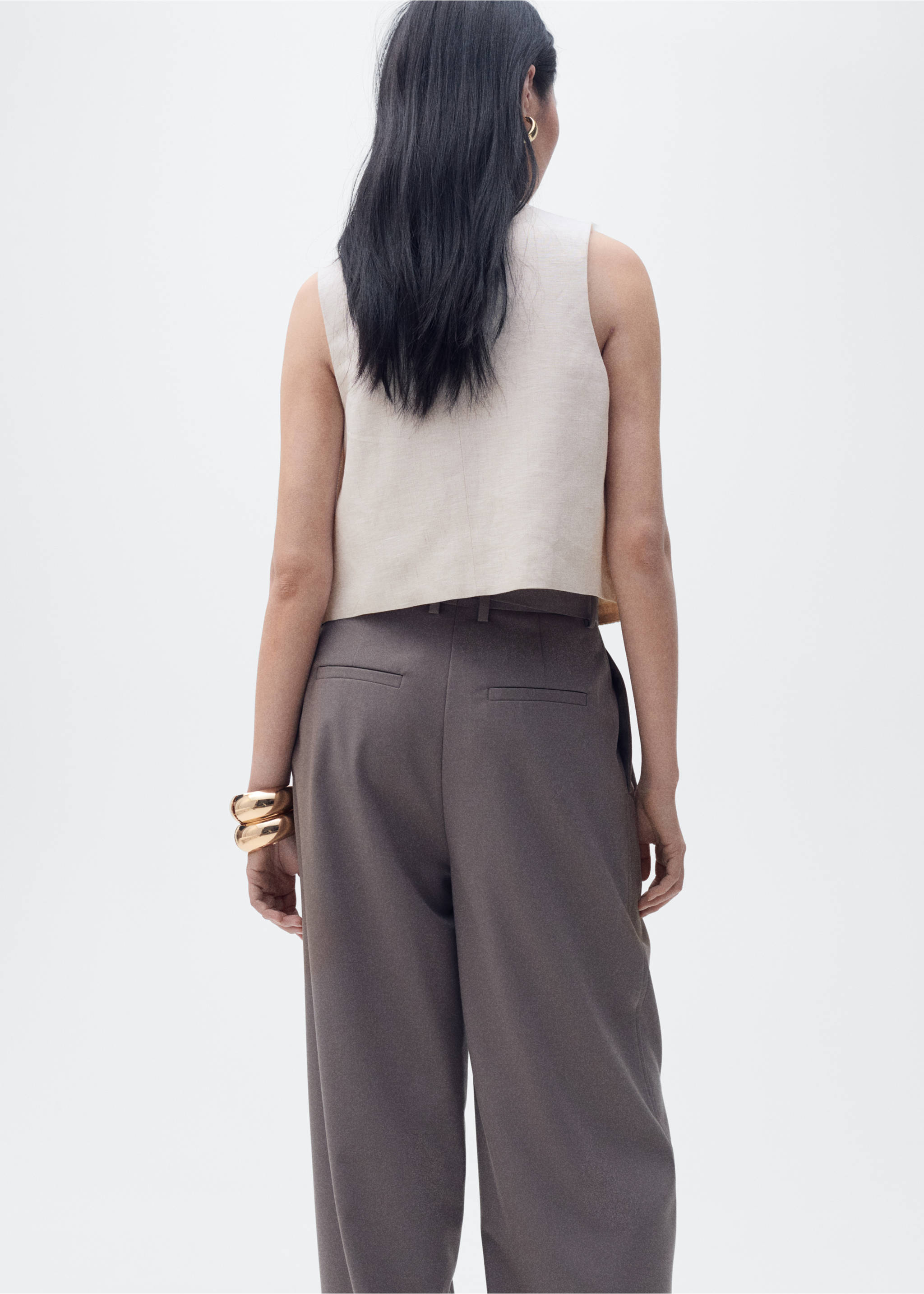 Embroidered linen waistcoat - Reverse of the article, Ecru. Ref: 87098260-00.