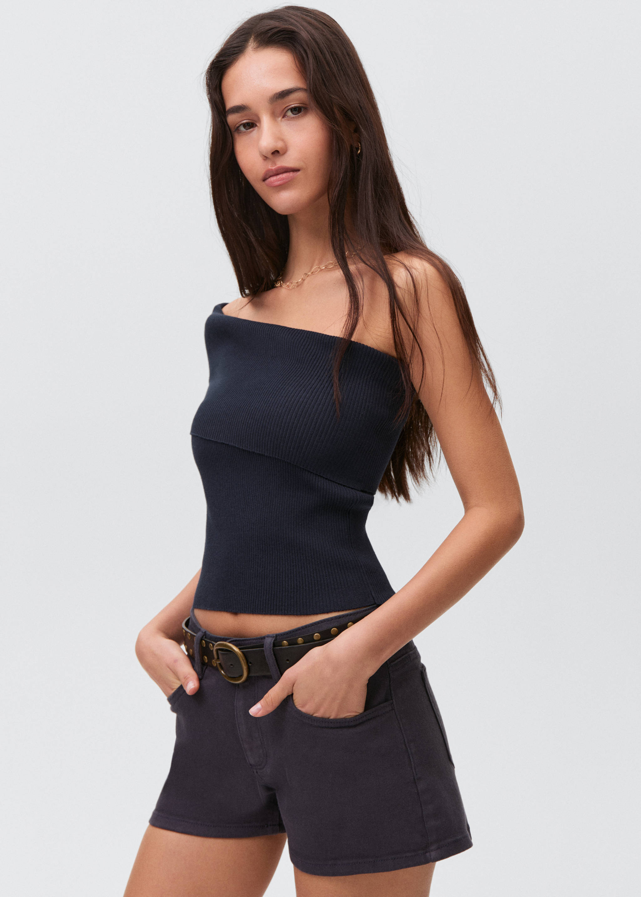 Asymmetrisches Top, schulterfrei - Mittlere Ansicht