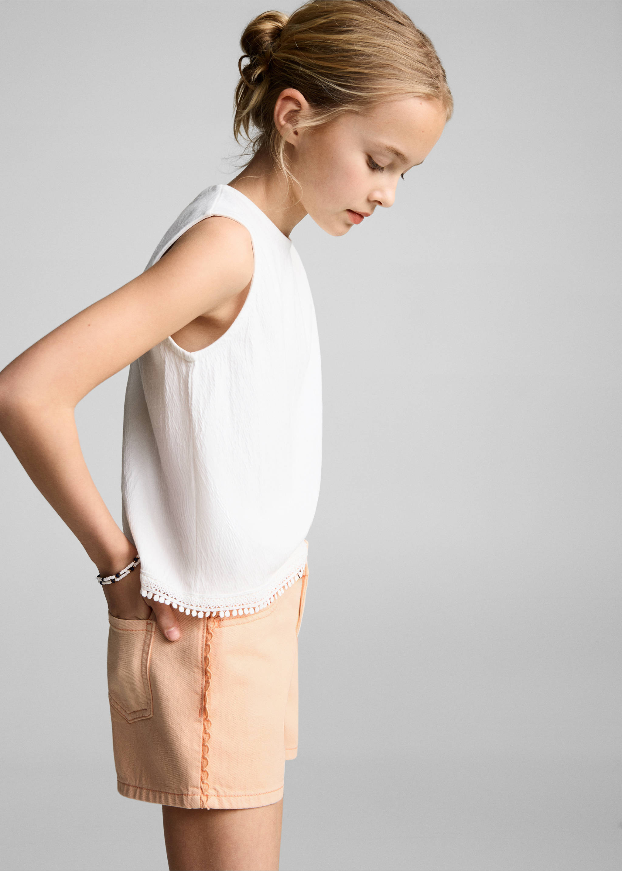 Jeansshorts mit seitlichem Detail - Detail des Artikels 1, Mandarine. Ref: 87098272-00.