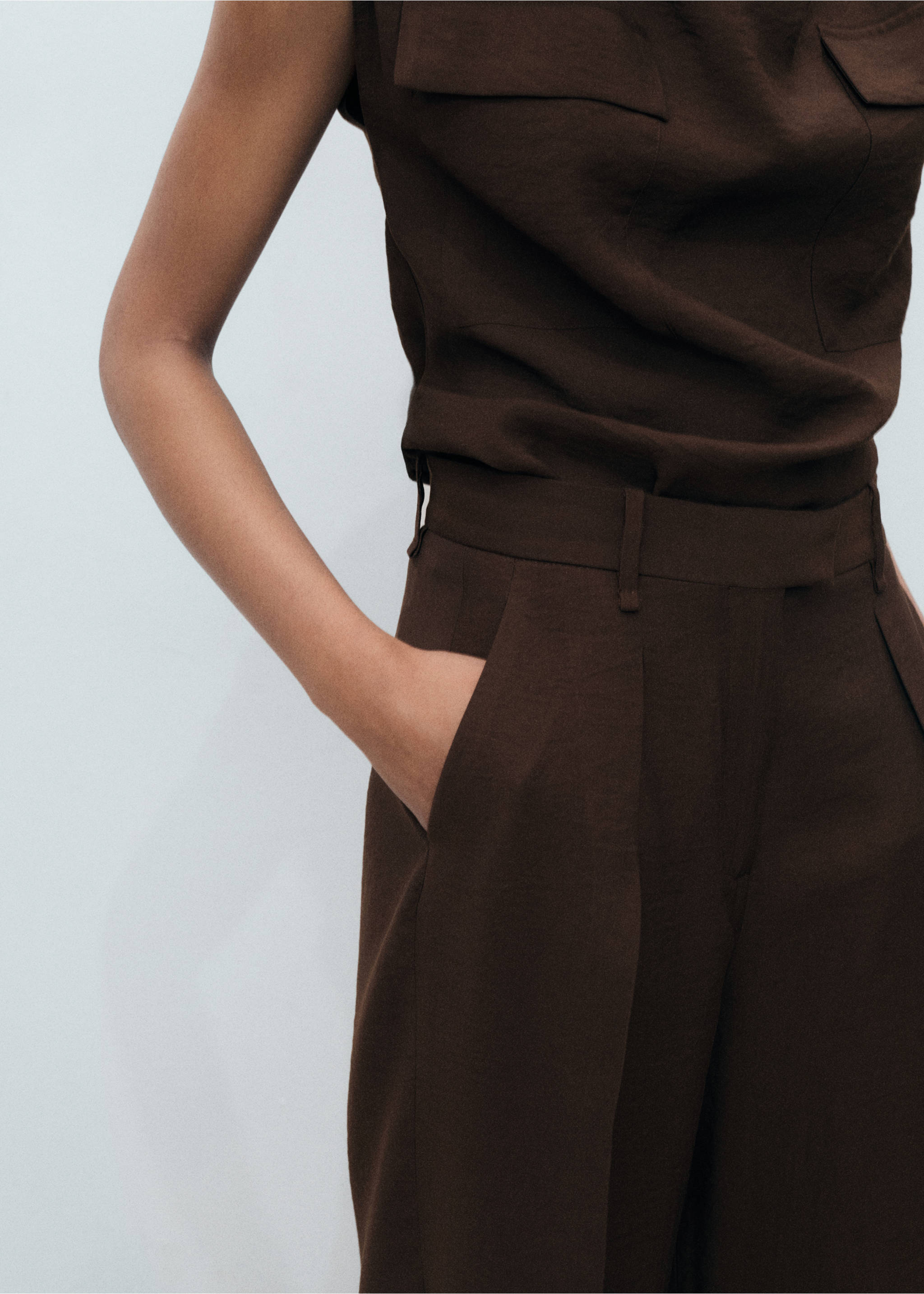 Wide leg pleated pants - Details of the article 6, Chocolate. Ref: 87098273-00.