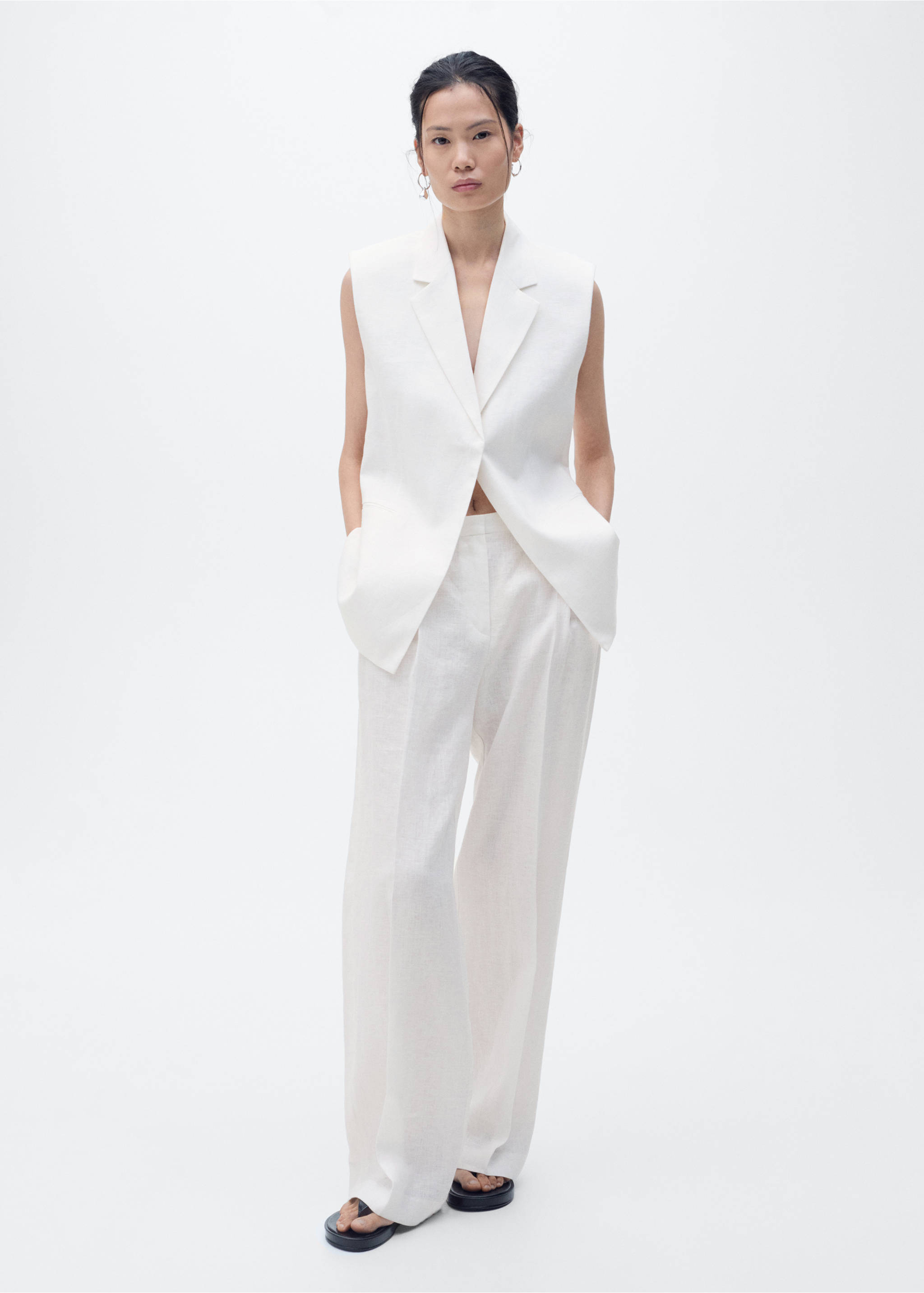 Pantalon de costume lin - Plan général, Blanc cassé. Ref: 87098639-00.