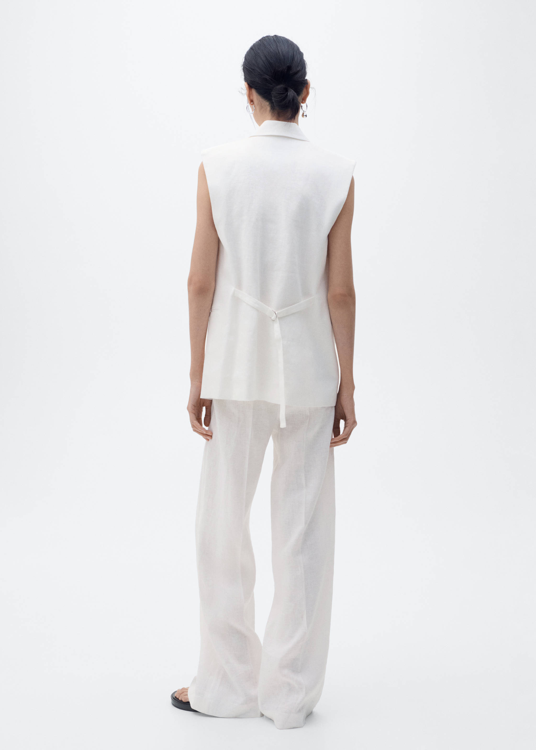 Linen suit trousers - Reverse of the article