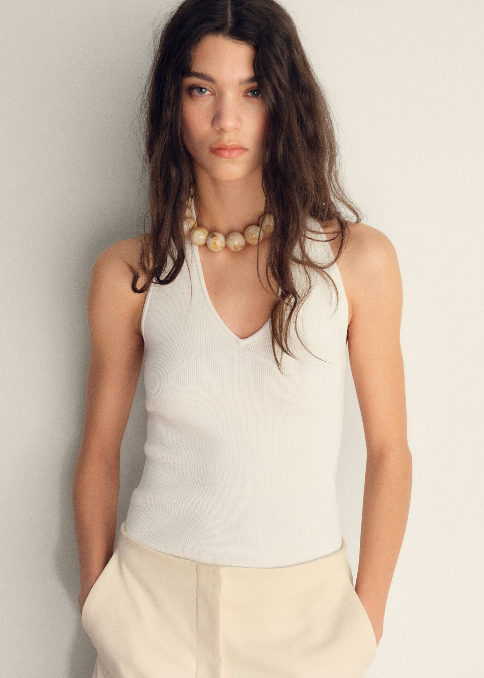 Ribbed halter-neck top - Details of the article 1, Ecru. Ref: 87098645-00.