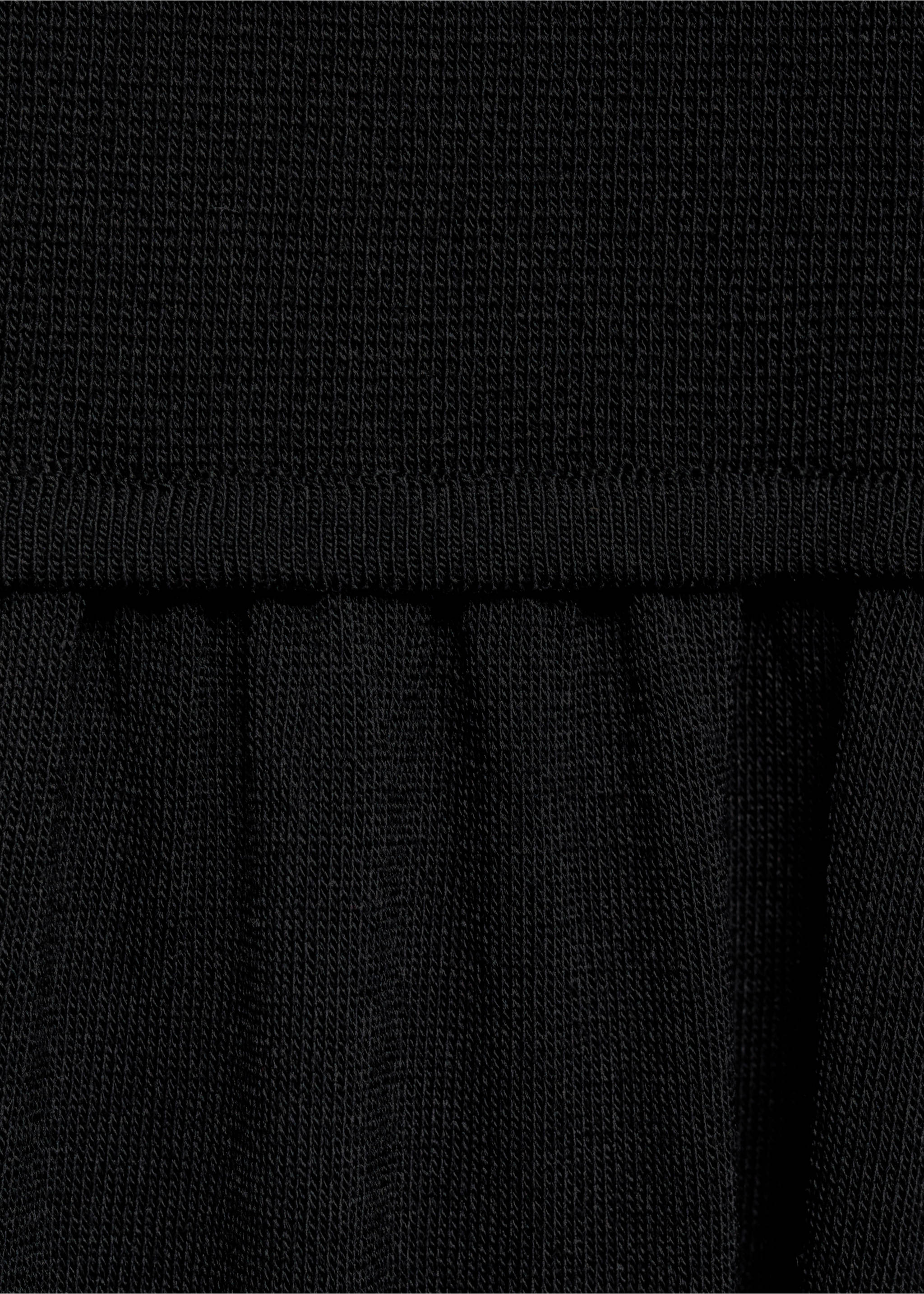 Strickkleid mit gekreuztem Rücken - Detail des Artikels 8, Schwarz. Ref: 87098649-00.
