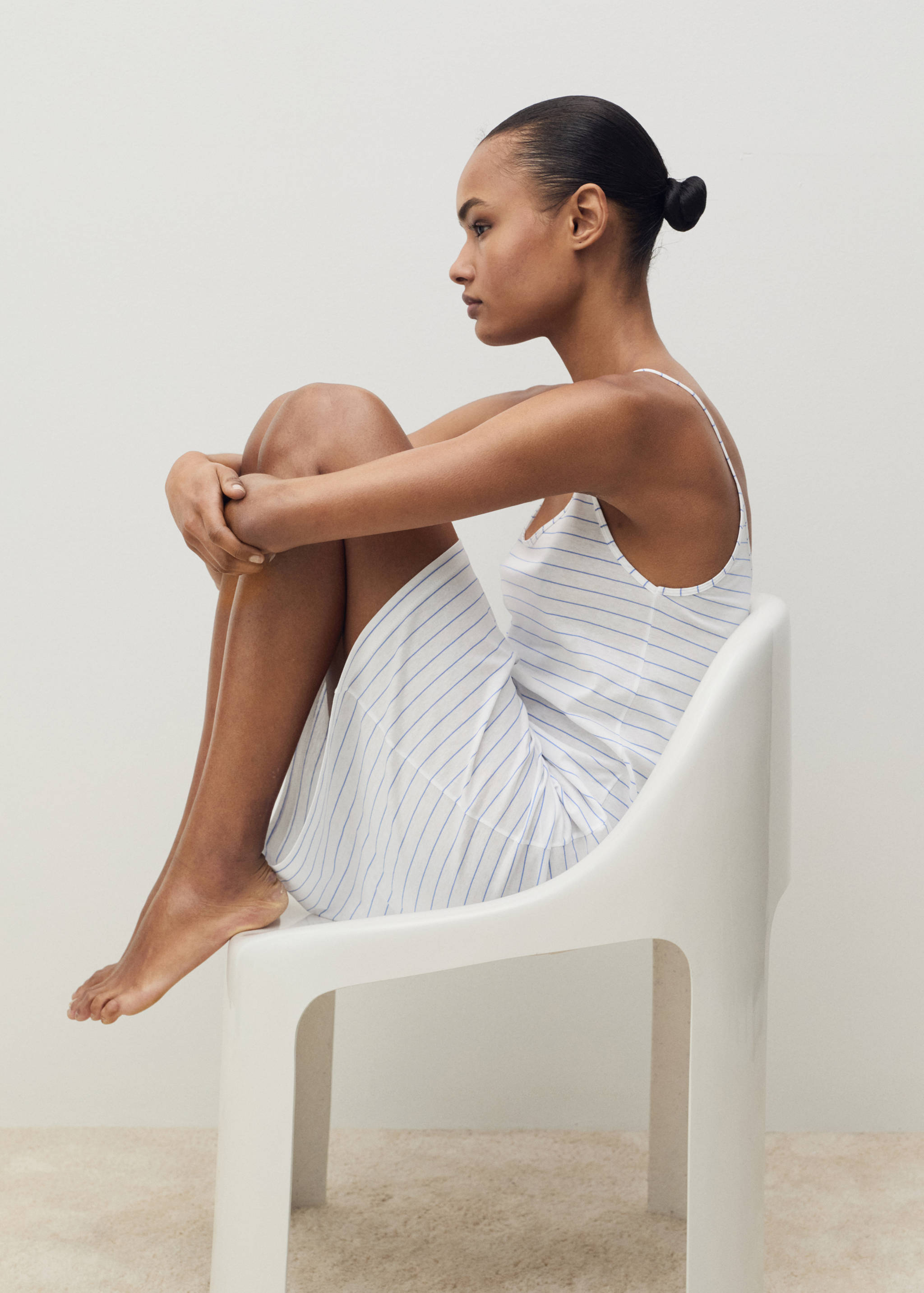 Baumwoll-Nachthemd mit Streifen - Detail des Artikels 2