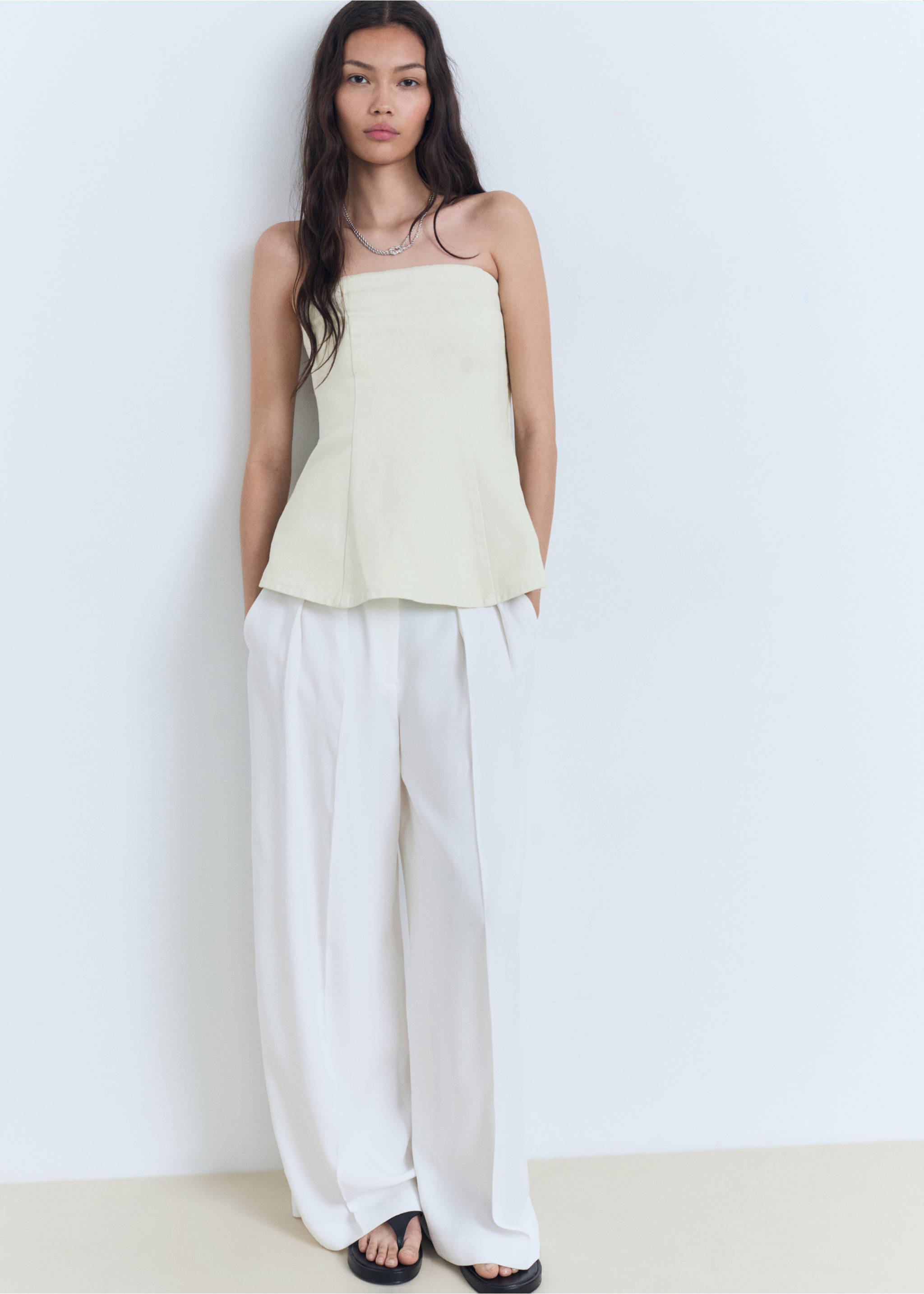 Strapless flared top - Details of the article 6, Pastel Green. Ref: 87099064-00.