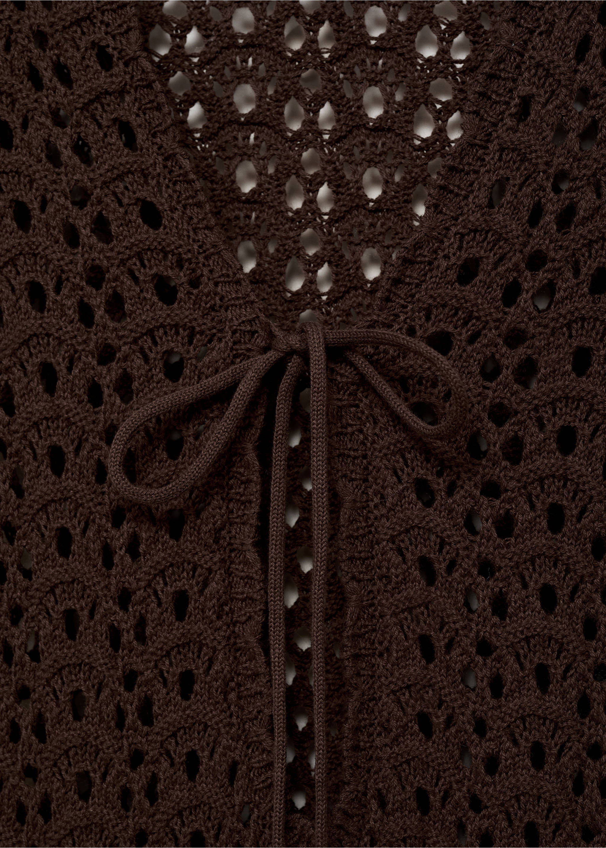 Virkad klänning rosett - Detaljer om artikeln 8, Brun. Ref: 87099204-00.