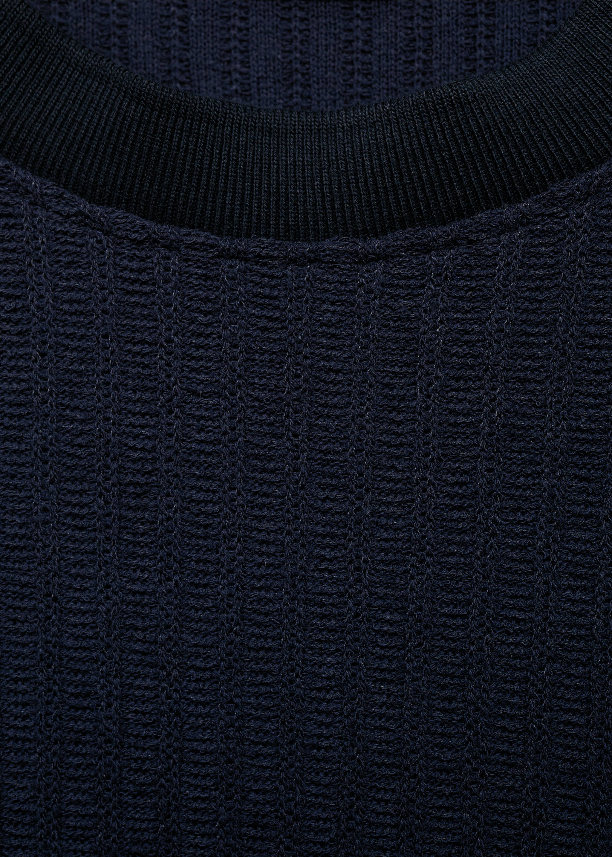 Ribbed  knit t-shirt - Details of the article 8, Ink Blue. Ref: 87099217-00.