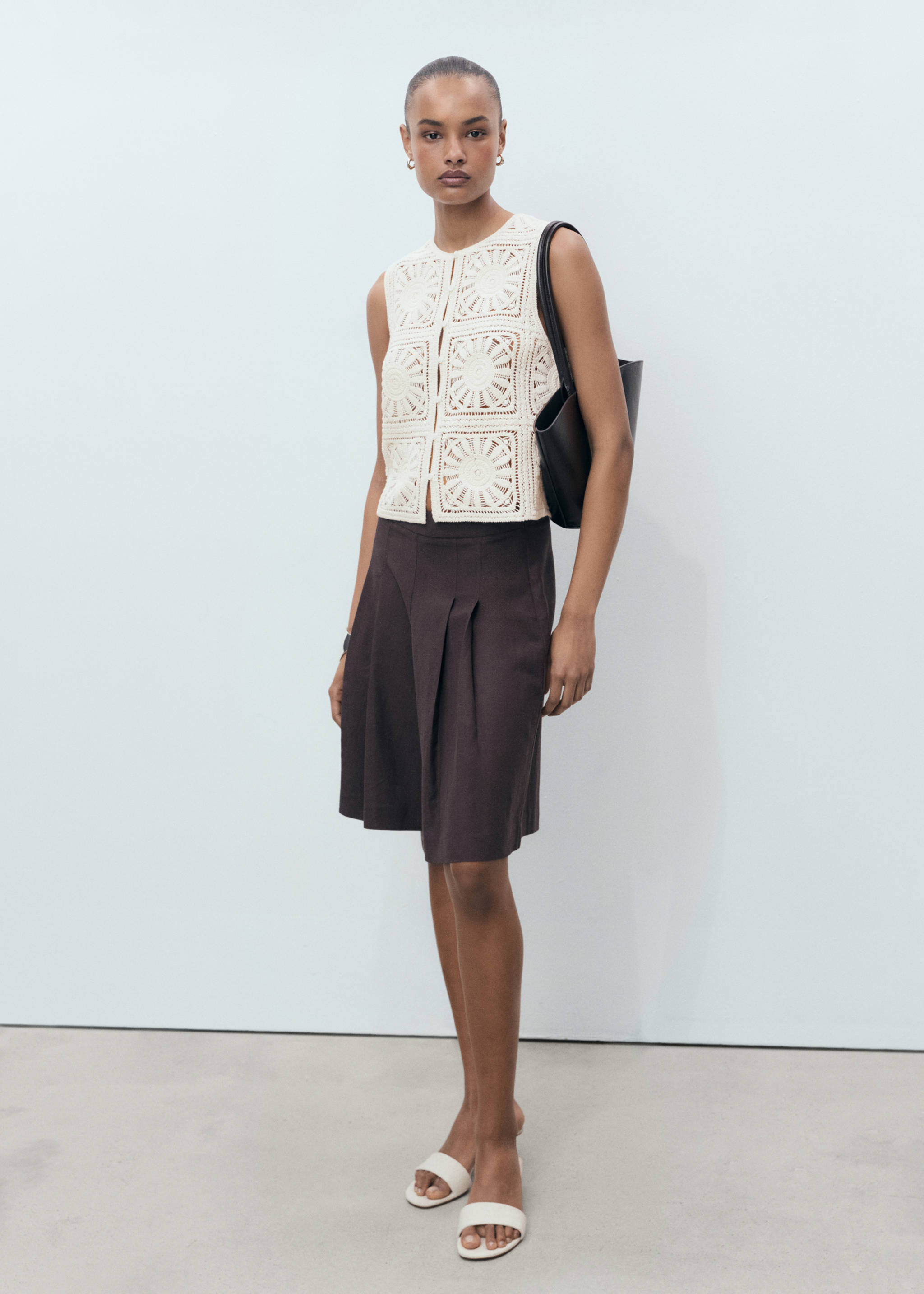 Crochet knitted waistcoat - General plane