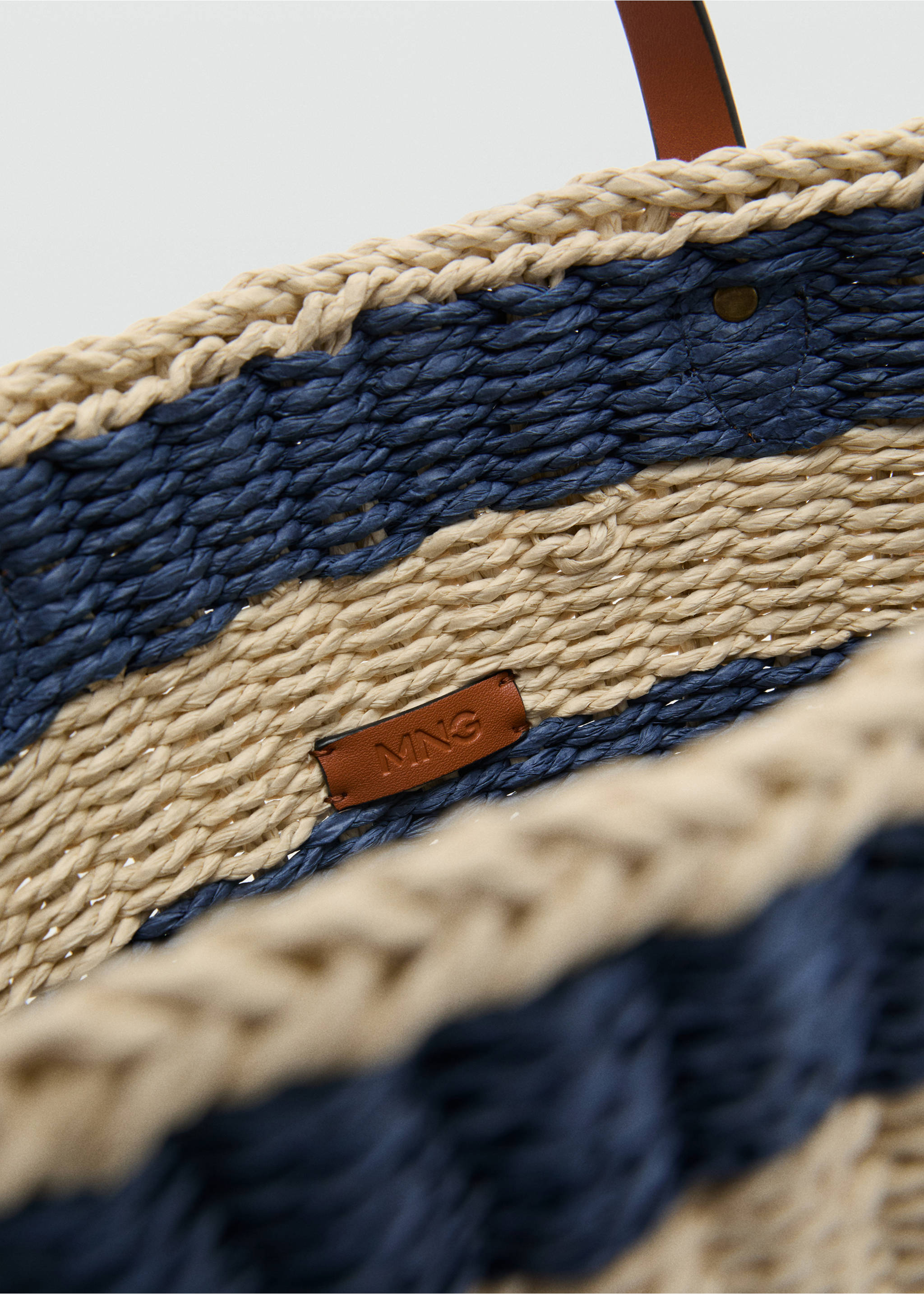 Gestreepte mand van natuurvezels - Detail van het artikel 2, Blauw. Ref: 87099805-00.