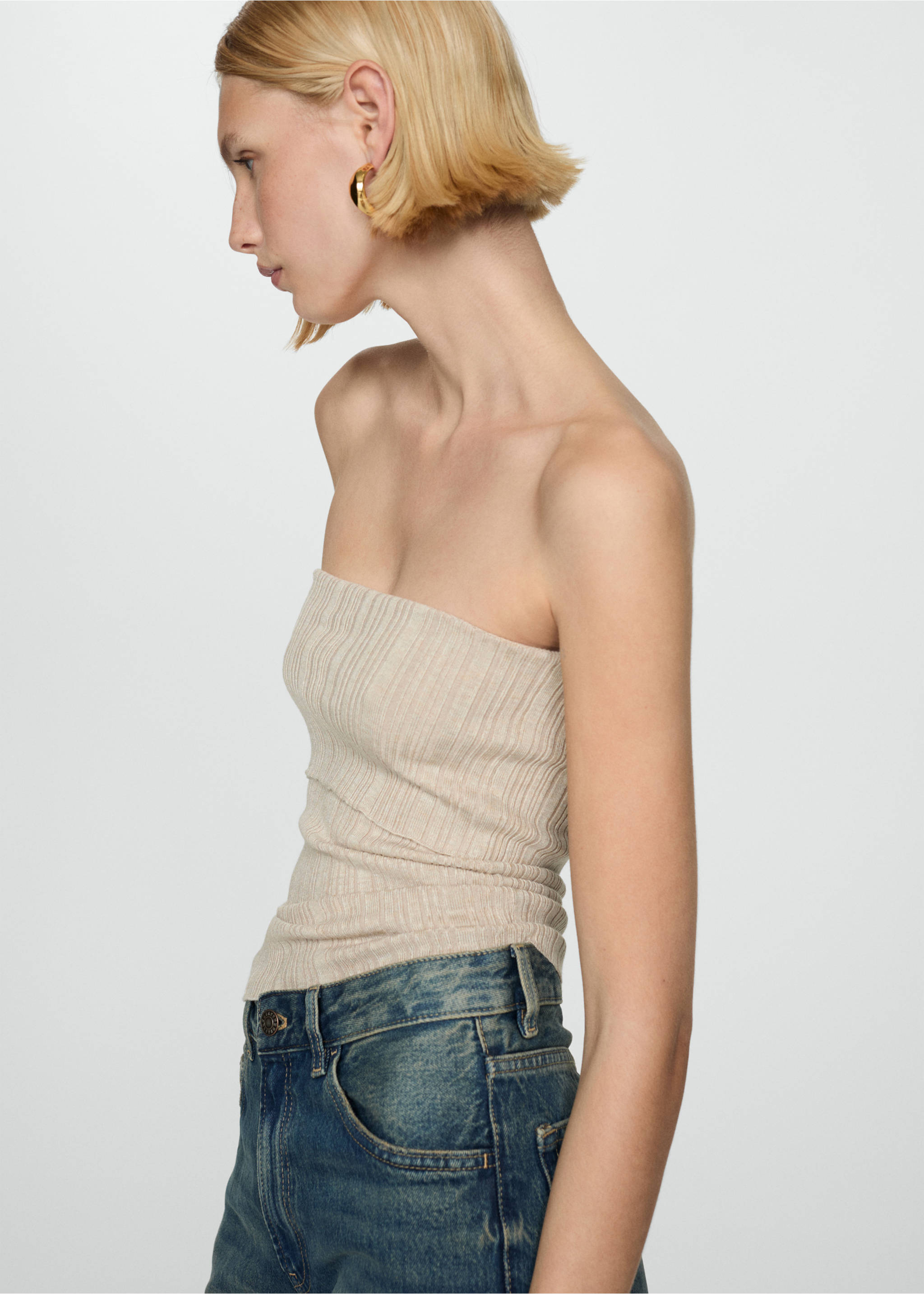 Strapless knitted top - Details of the article 1, Light/Pastel Grey. Ref: 87118639-00.
