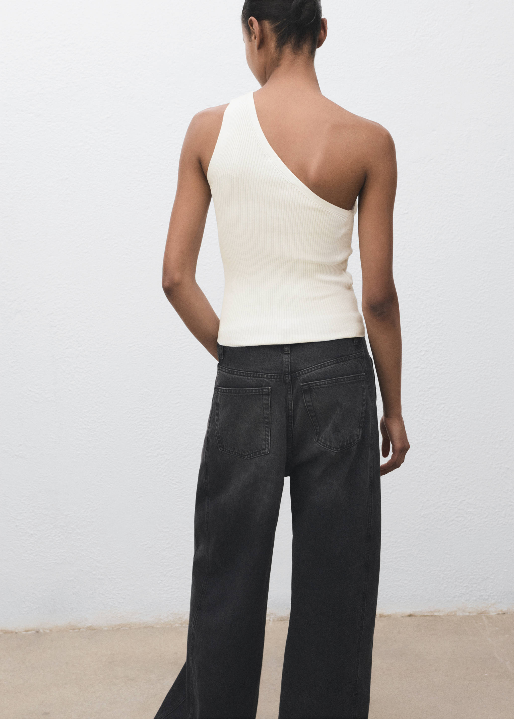 Knit asymmetric top - Reverse of the article