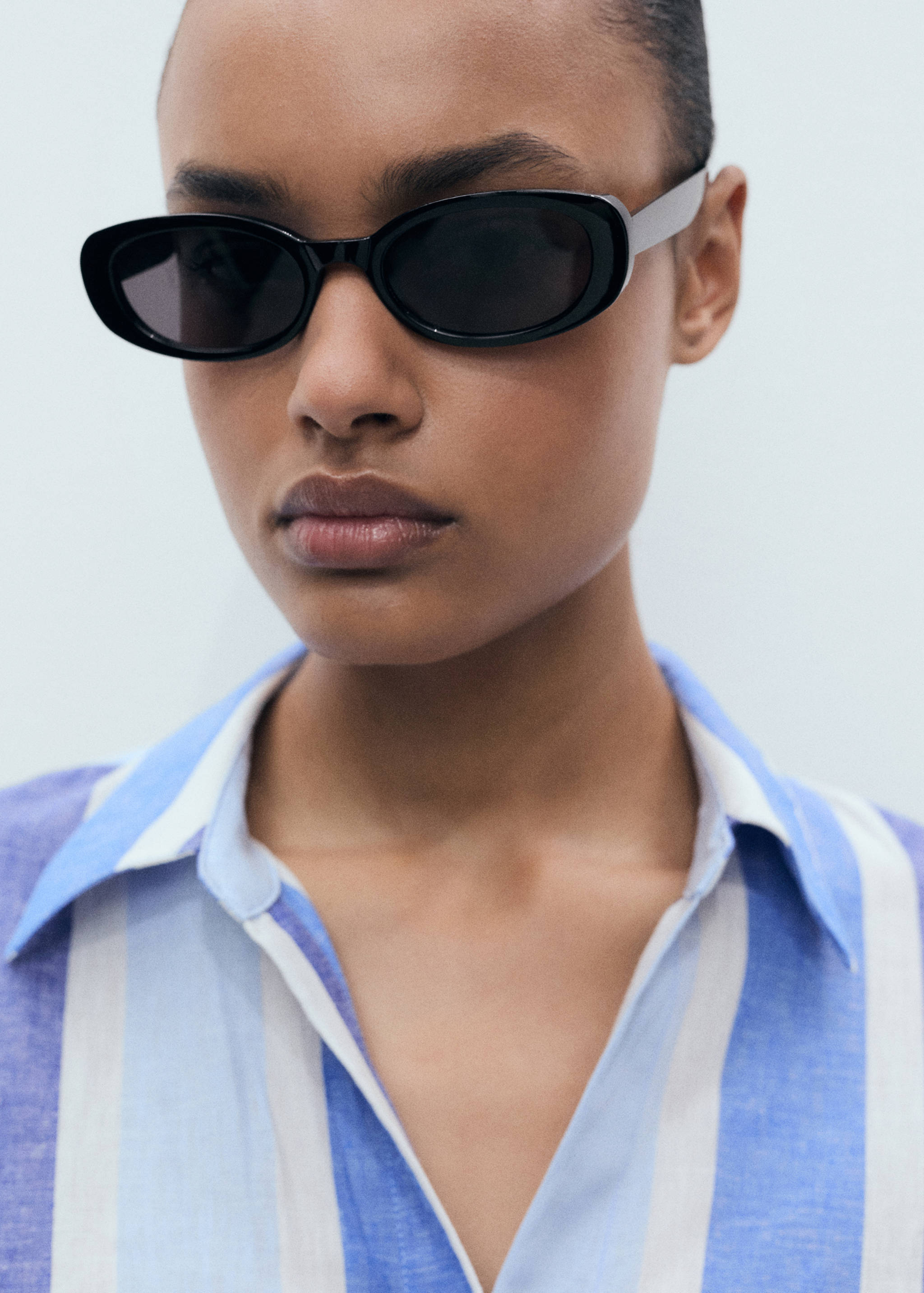 Sukienka lniana w paski z paskiem - Szczegóły artykułu 1