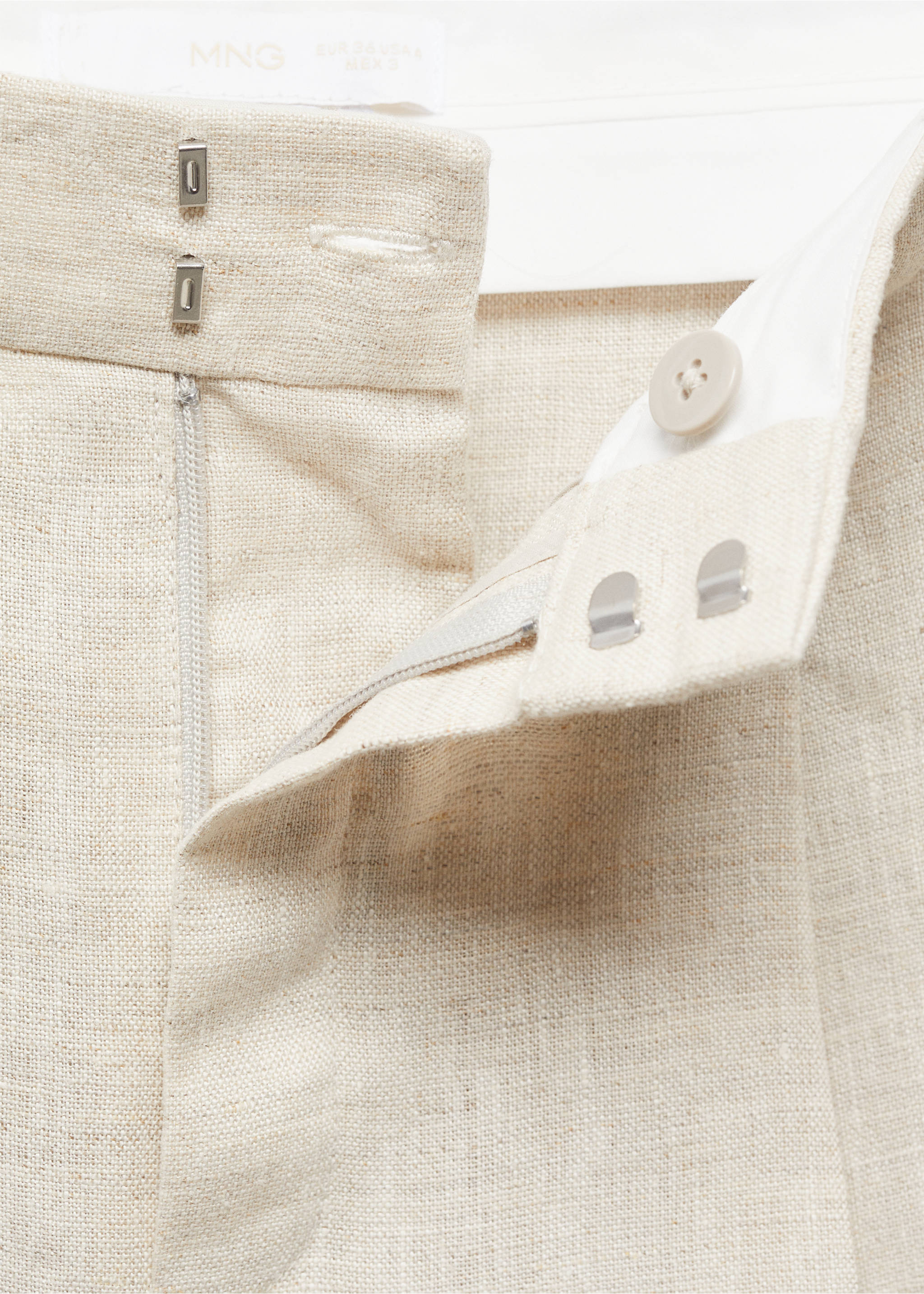 100% linen bermuda shorts - Details of the article 8, Light/Pastel Grey. Ref: 87147147-00.