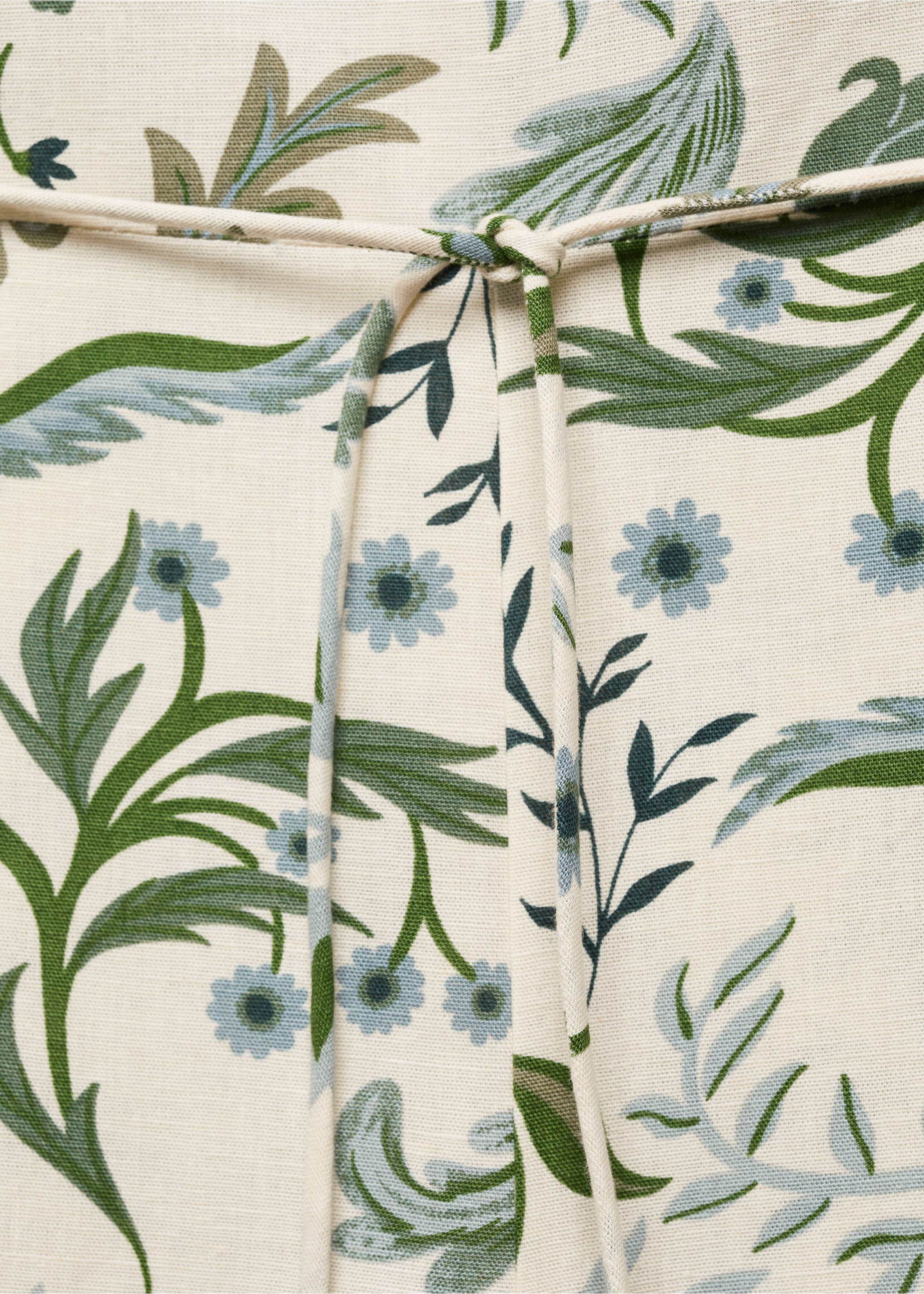 Printed jumpsuit with bow - Details of the article 8, Ecru. Ref: 87168641-00.