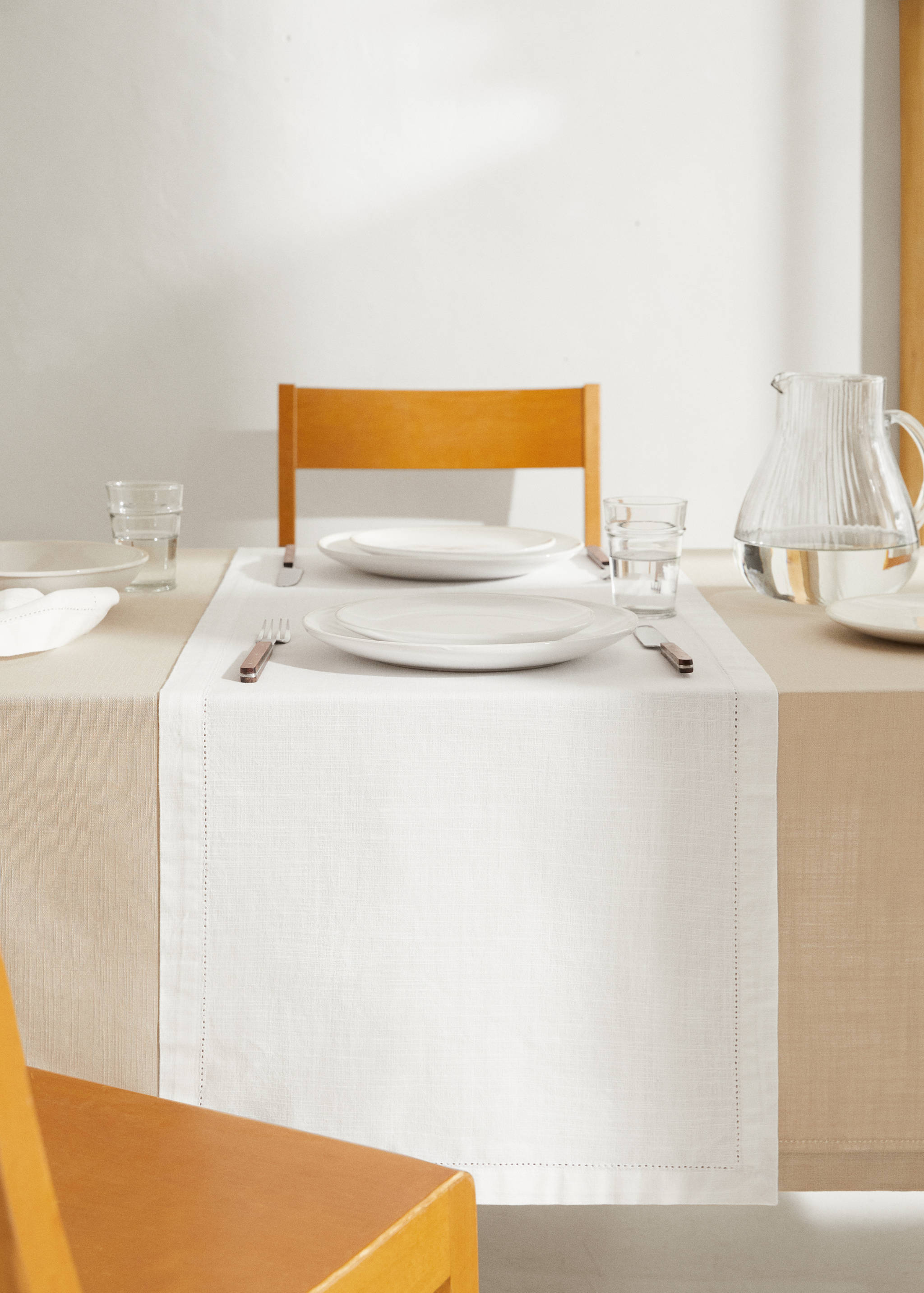 Hemstitch table runner - General plane