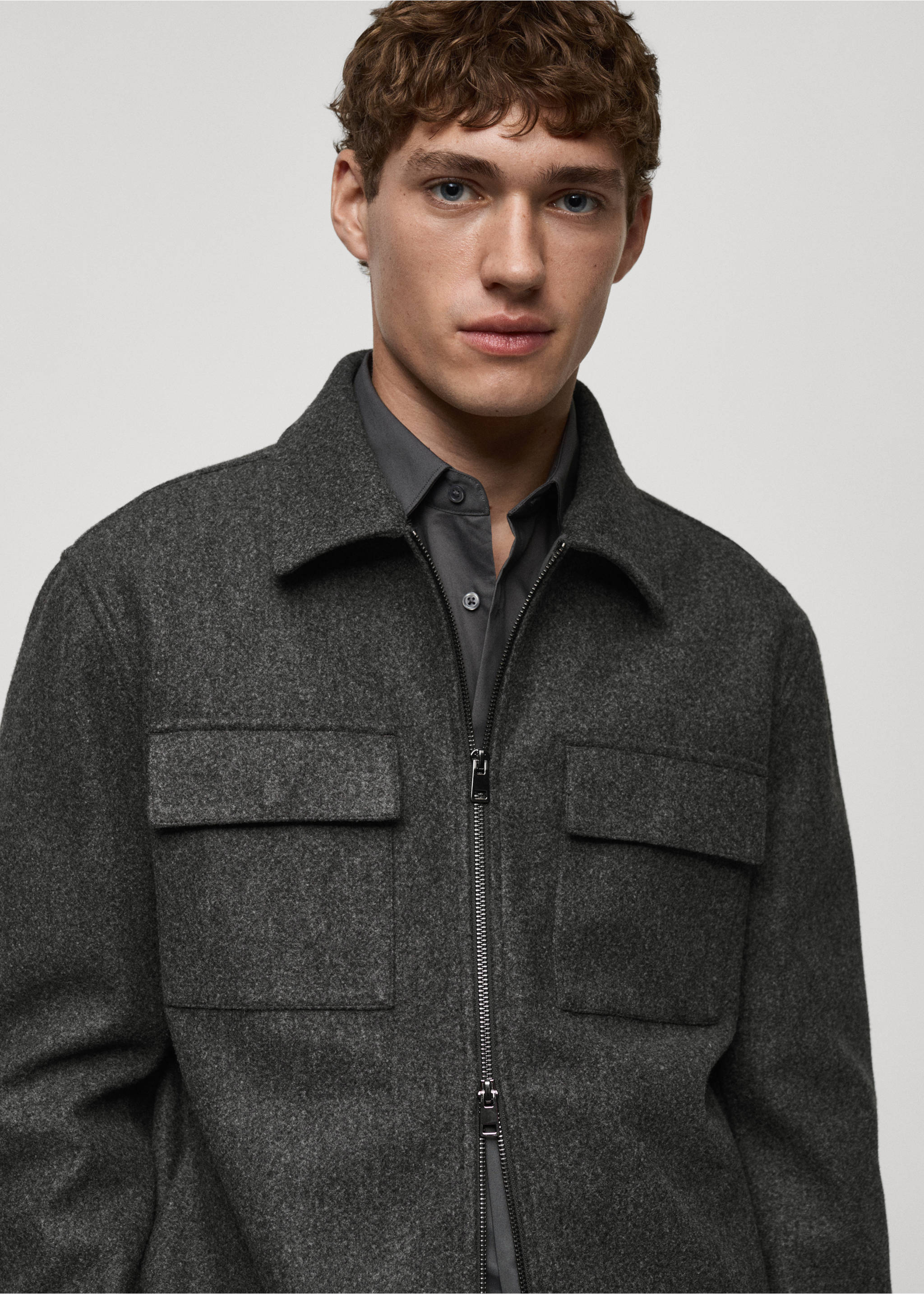 Regular-fit flannel jacket with pockets - Details of the article 1, Dark Heather Grey. Ref: 87930595-00.