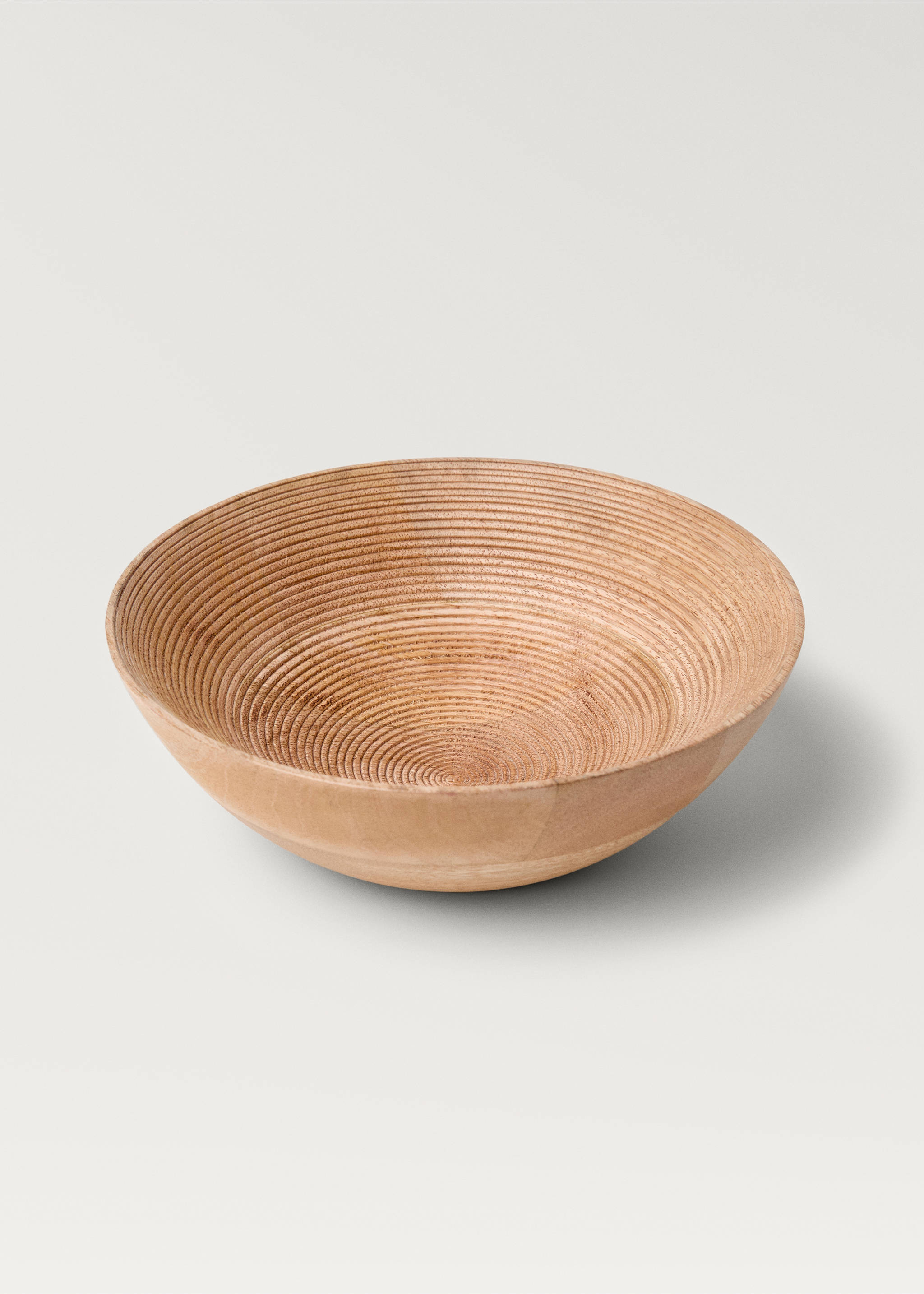 Medium wooden decorative bowl - Details of the article 1, Brown. Ref: 87942904-00.